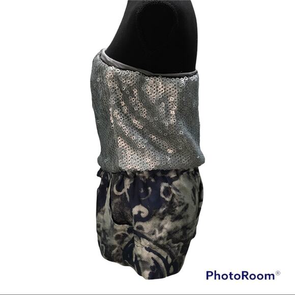 Alice San Diego Silver, Gray and, blue sequin strapless romper size Large - Picture 3 of 16